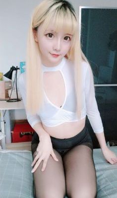 脱了她裙子摸进她的内裤亲吻动漫_国产剧超清在线观看