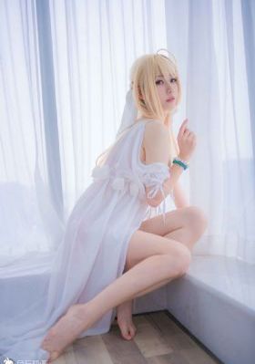 老汉胯下的女学生_DVD在线视频播放